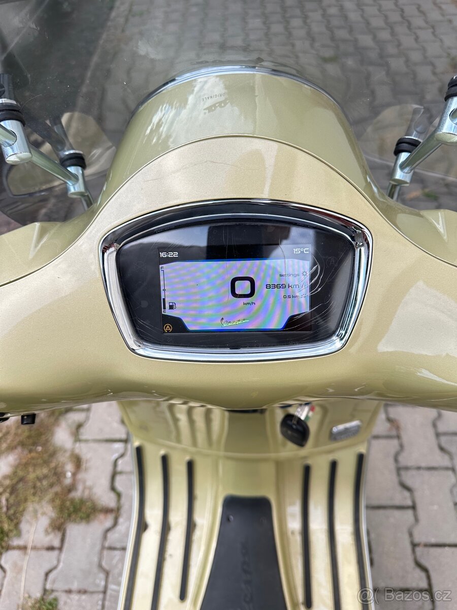 Vespa 300 gts - 13