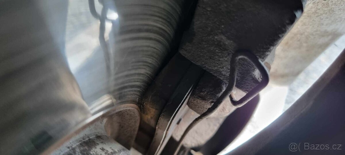 PEUGEOT 3008 1.6i TURBO 110KW R.V.2009 - 13