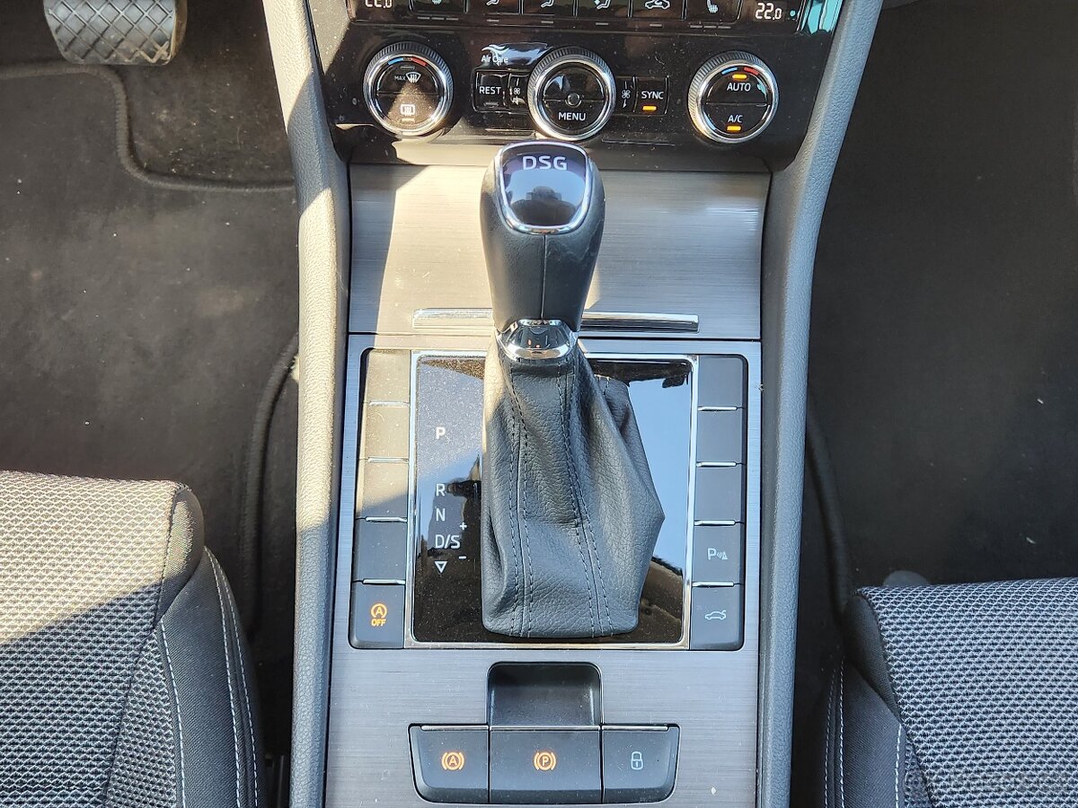 Škoda Superb III fl combi 2.0TDI 110kW DSG DPH na splátky - 13