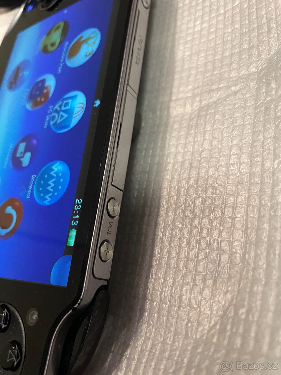 PS VITA PCH-1004 Oled 16GB / komplet box - 13