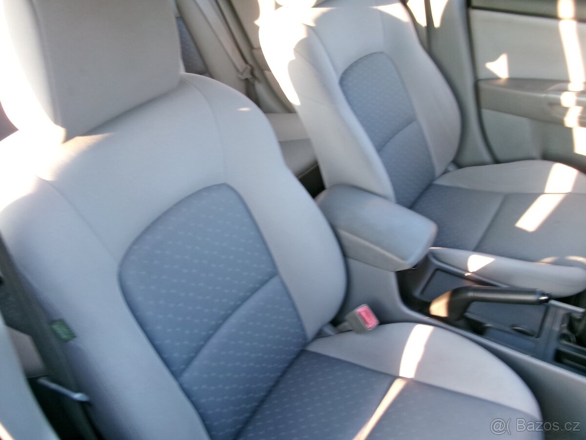 PRODÁM Mazda 3 1.4 16V KLIMA - 13