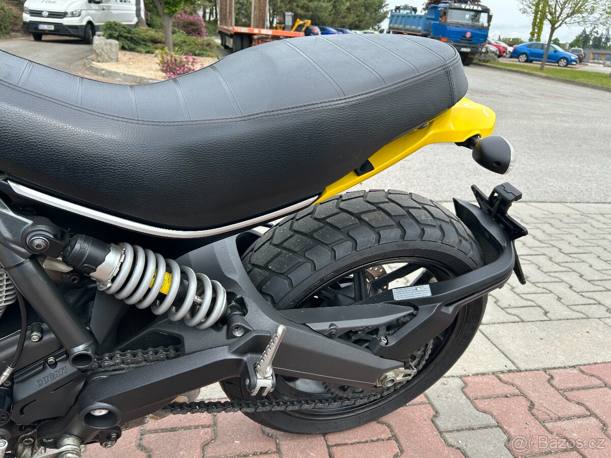 Ducati Scrambler 800 Icon 2016 - 13