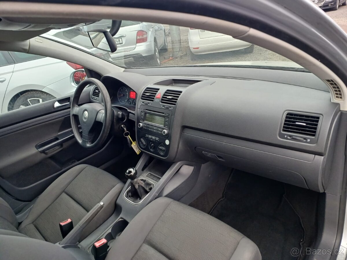 VW GOLF 5, 1.4i, ALU, 5 Dveří, r.v.12/2005 - 13