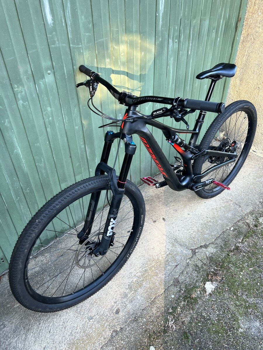 Trailové karbonové kolo Specialized Stumpjumper 29" - 13