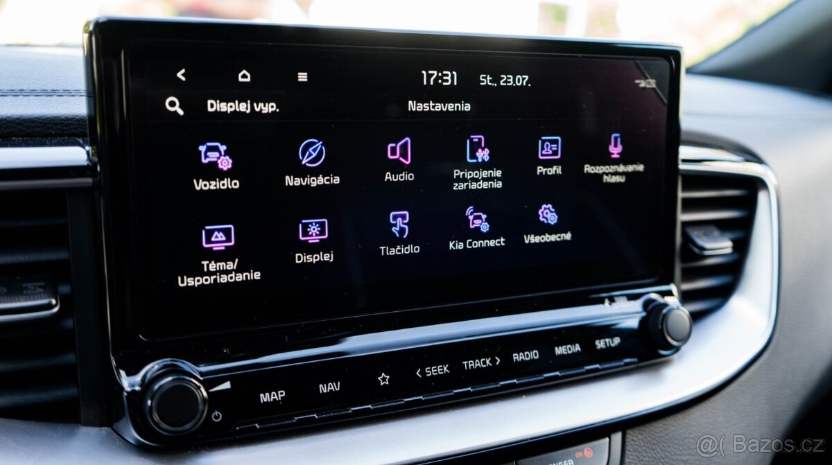 Kia Ceed SW 1.5 T-GDi GT-Line - 13