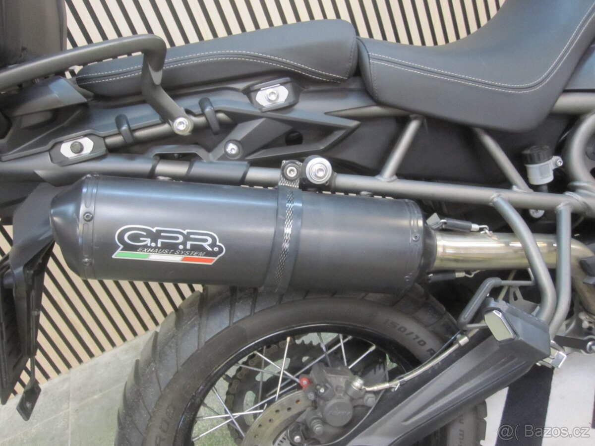 Triumph Tiger 800 XCX - 13