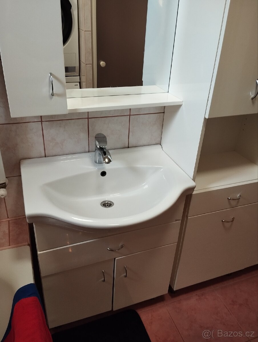Koupelnový lakovaný nábytek KERAMIA - 13