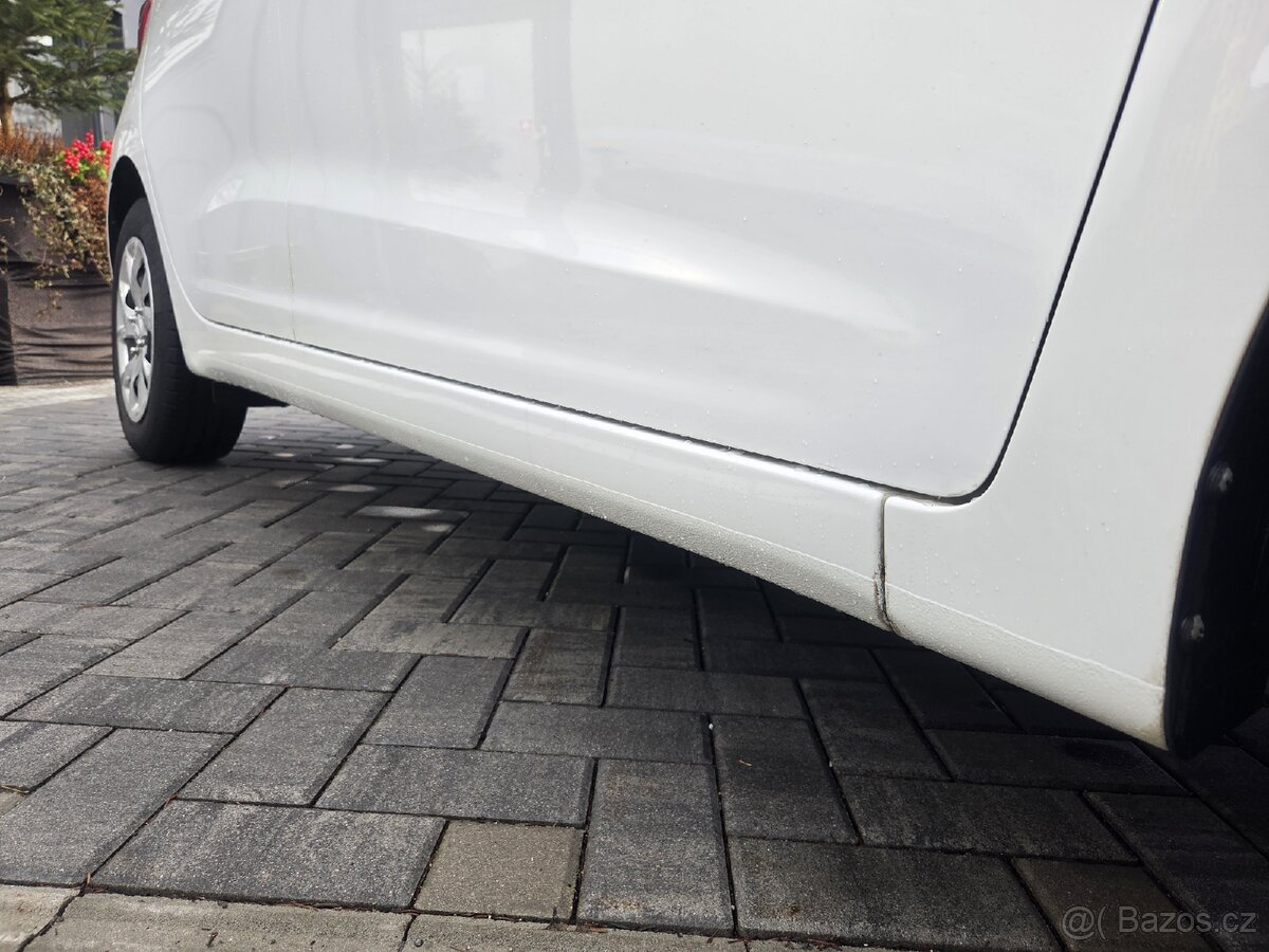 Hyundai i10 1.0i rok 2017 jen 109tkm - 13