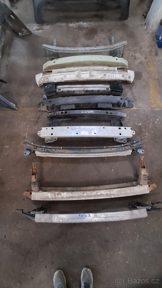 Díly Subaru Forester SF - 13