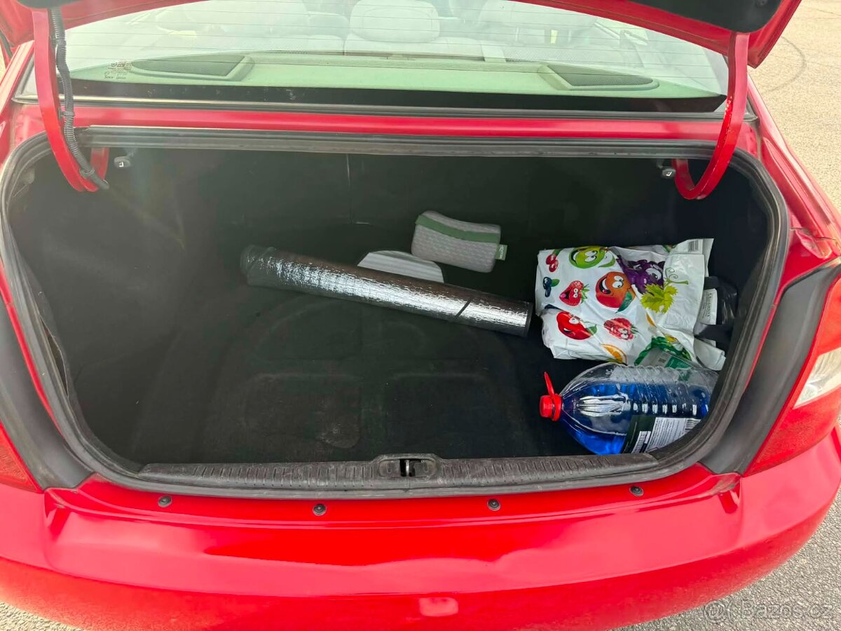 Prodám Kia cerato - 13