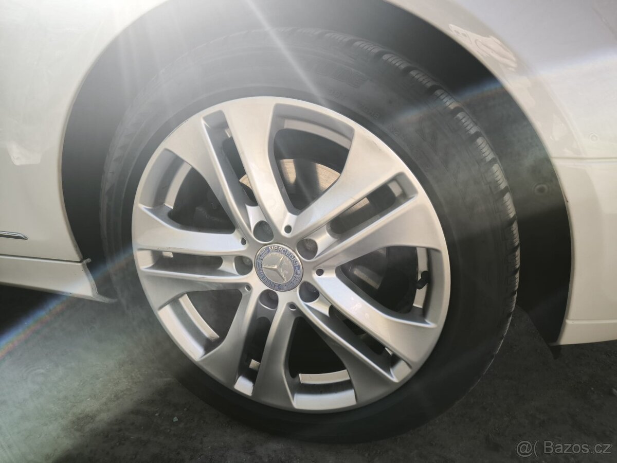 Mercedes Benz C 180 CGI (W204) - 13