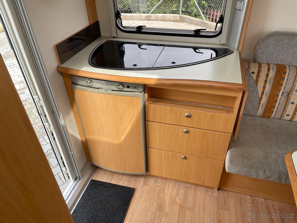 Beyerland Vitesse 400, 2006, 4 osoby, EL.POJEZD - 13