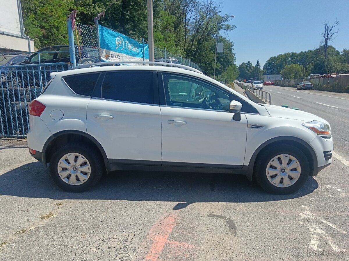 Ford Kuga - 13