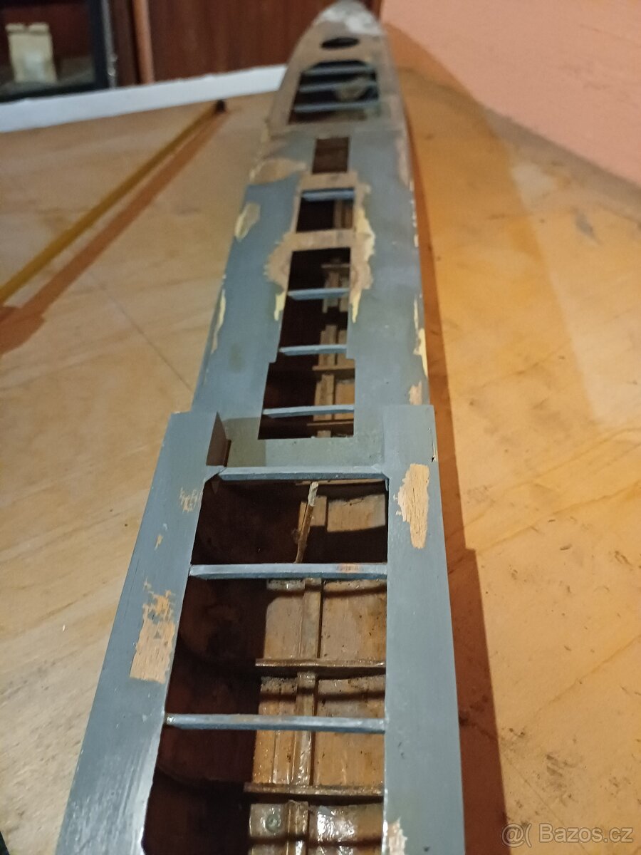 Kusy modelářských lodí a letadel - 13