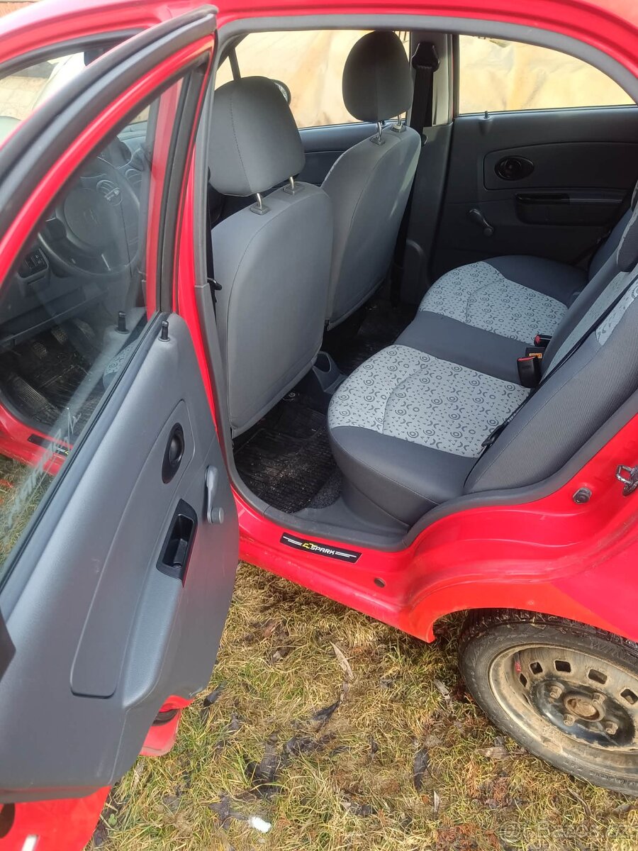 Chevrolet Spark - 13