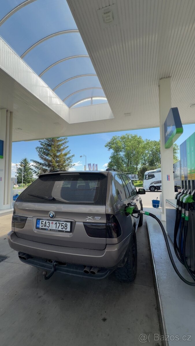 BMW X5 E53 4.4i - 13