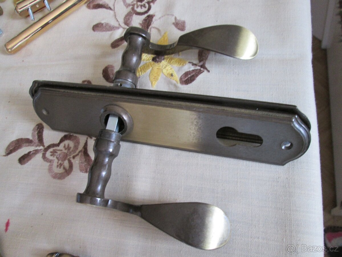 STAR.KOVÁNÍ NA NÁBYTEK - 13