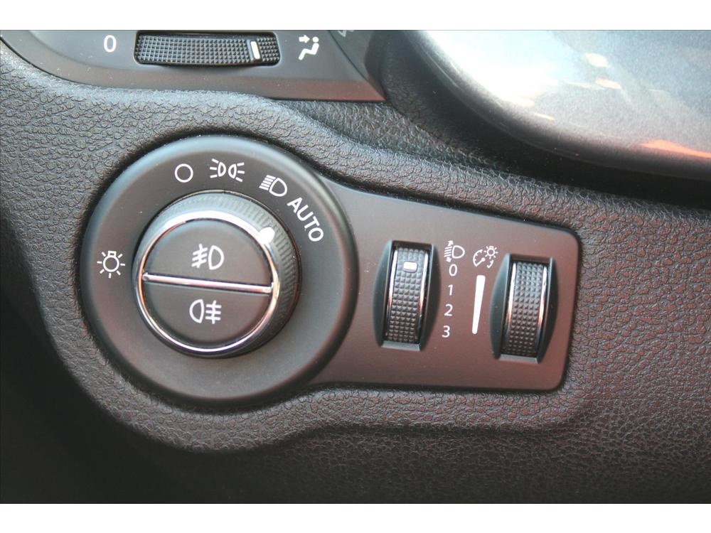 Podám Fiat 500X 1.4 Mutiair Turbo - odečet DPH - r.v. 2018 - 13