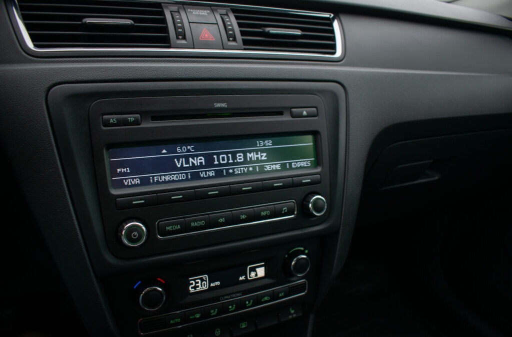 Škoda Rapid 1.2 TSI 77kw M6 - 13