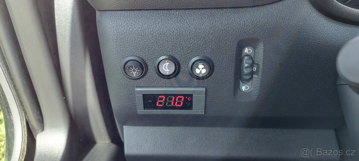 Přepravník koní Renault Master PARAGAN EQUISTAR 3XL Competit - 13