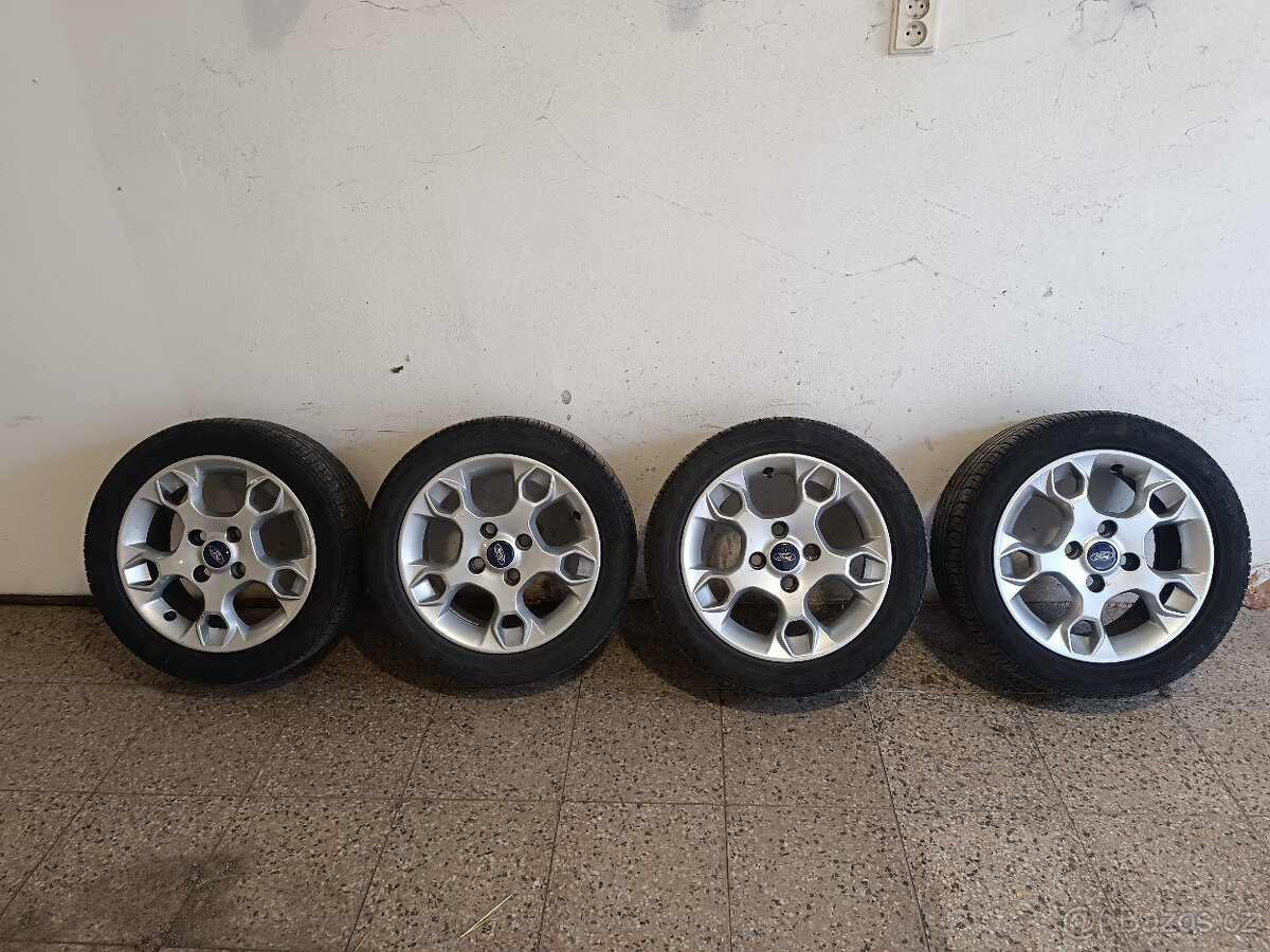 Ford Fiesta 1.0i 74kW, silný motor, velká výbava - 13