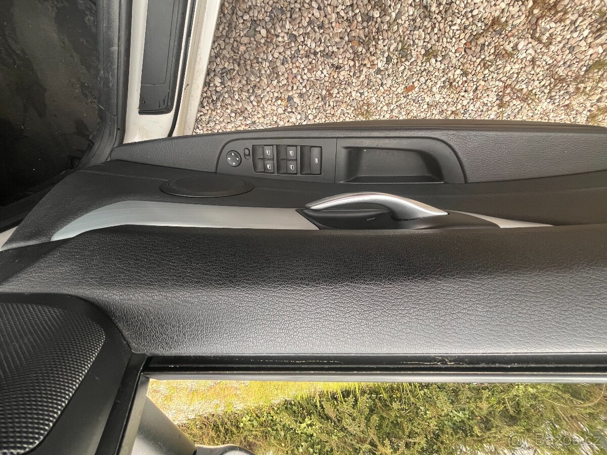 BMW Z4 sDrive 20i automat,Cabrio 2 sady kol - 13