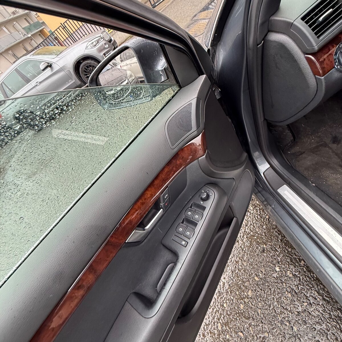 Audi A4 2.7 TDI 132 kW • Automat • S-line - 13