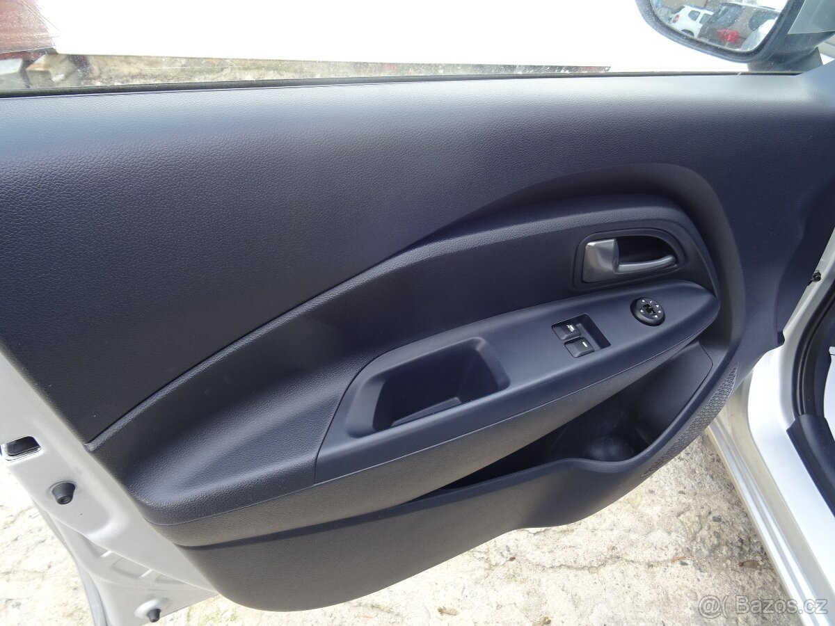 Kia Rio 1.2i,1maj,s.kniha,klima,tažne,ESP - 13
