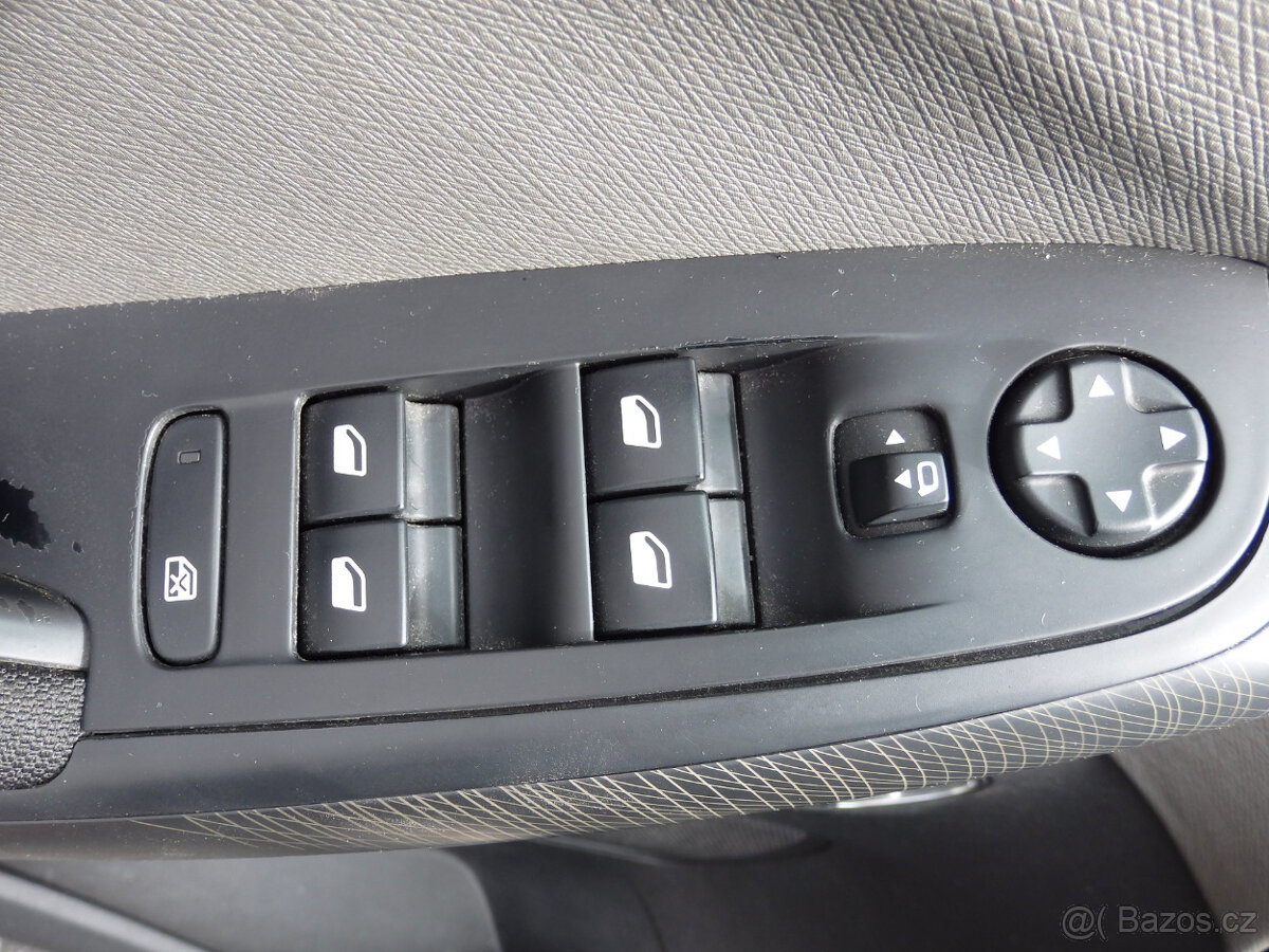 C4 Picasso 1.6HDi 85kw rok 2014 ČR - 13