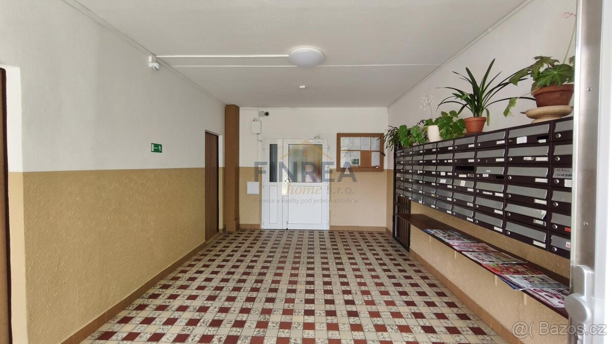 Prodej bytu, 4+1, 85 m2, OV, Chomutov, ul. Seifertova - 13