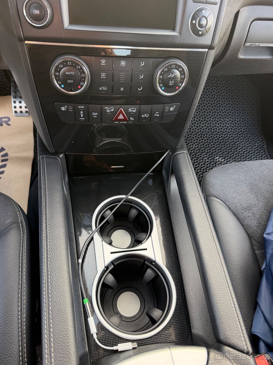 Mercedes-Benz - 13