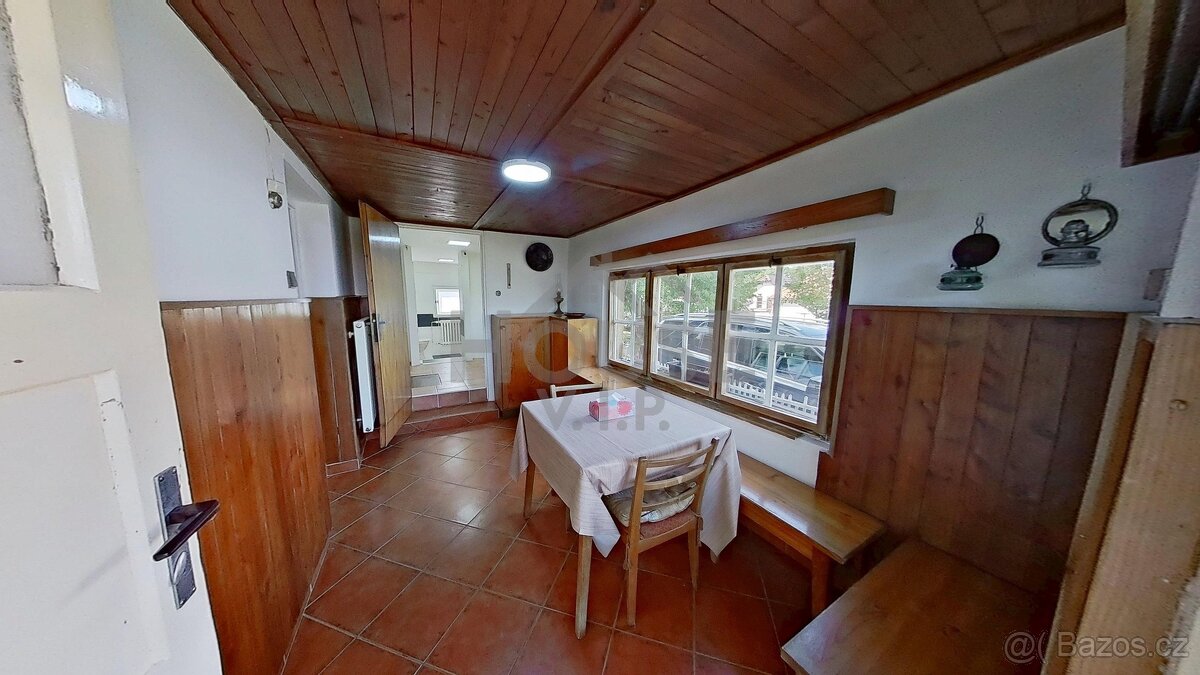 Prodej rodinného domu 4+1 na pozemku 938 m2 s prostornou díl - 13