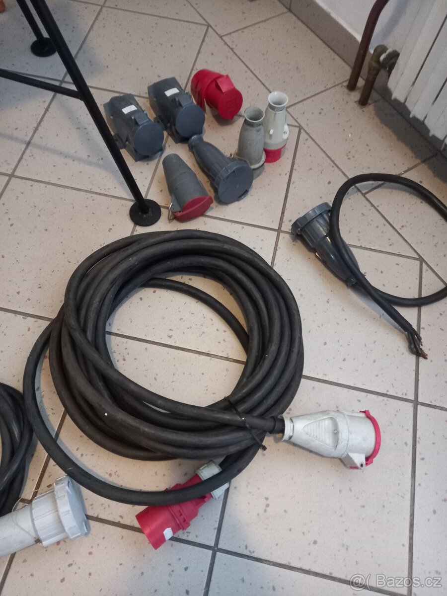 Rozvaděč 6x380V-32A TOP - 13