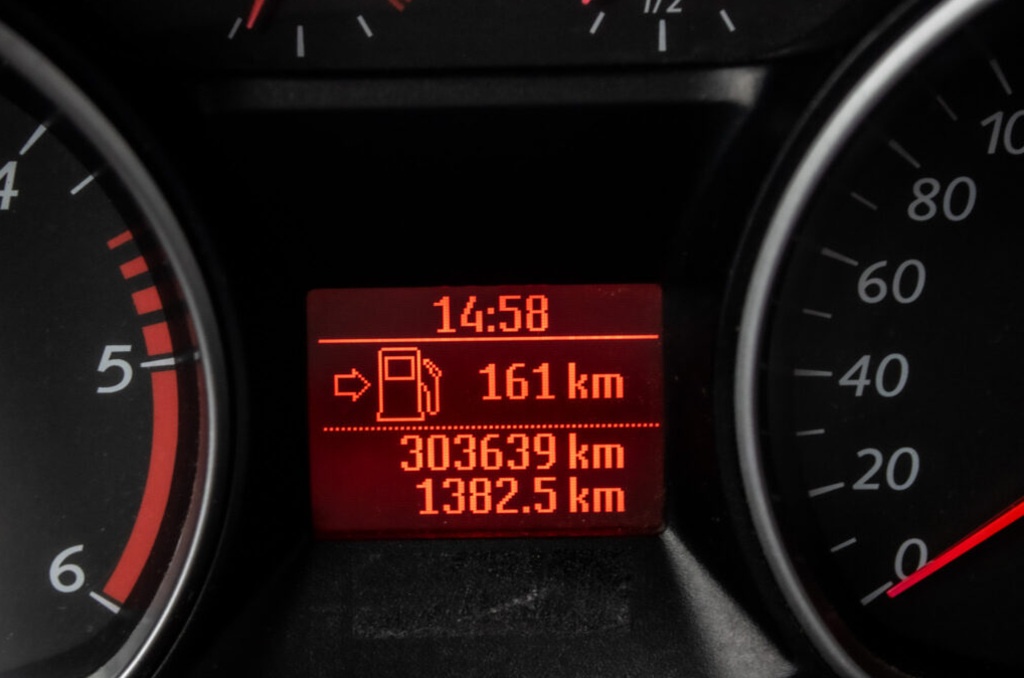 Ford Galaxy 7miestné - 13