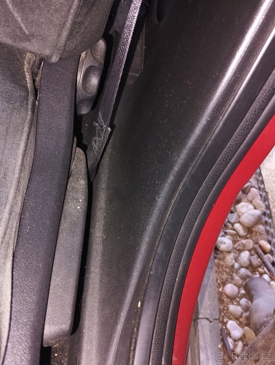 Prodám sedačky na Alfa Romeo 159 - 13