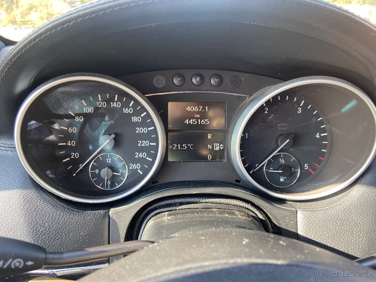 Mercedes ML 350CDI 2010 - 13