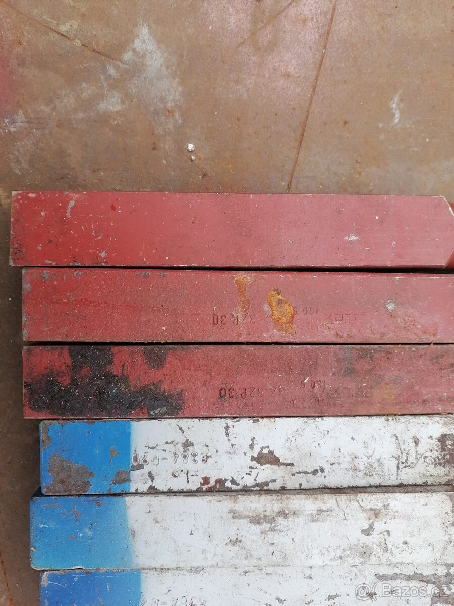 Soustružnické nože - 13