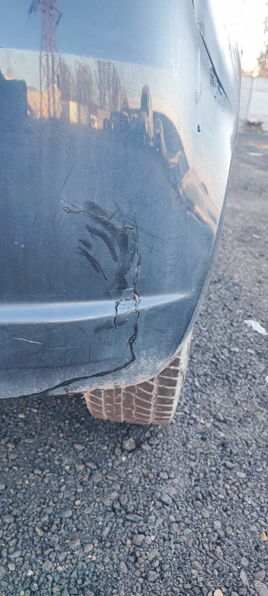 Suzuki Swift 1.3 - 13