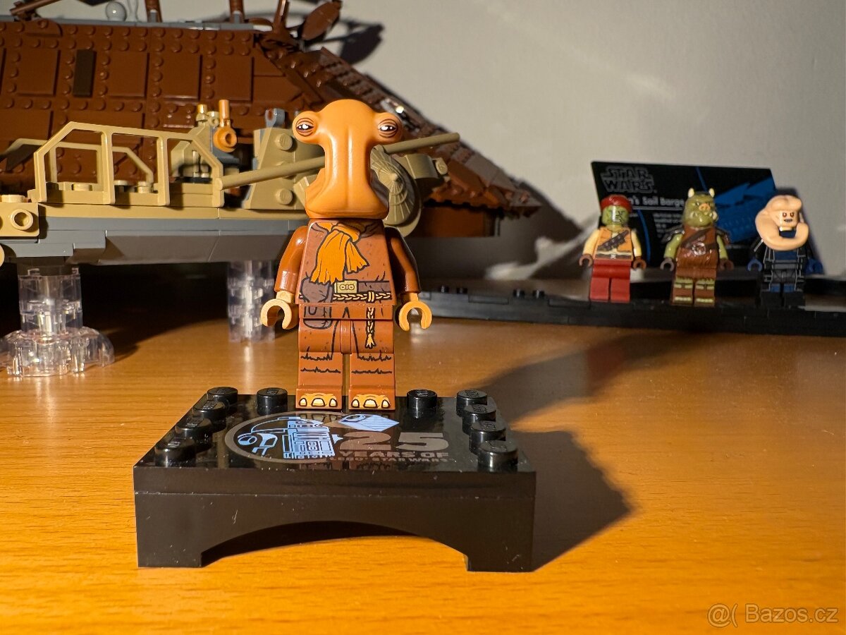 Prodám lego minifigurky - 13