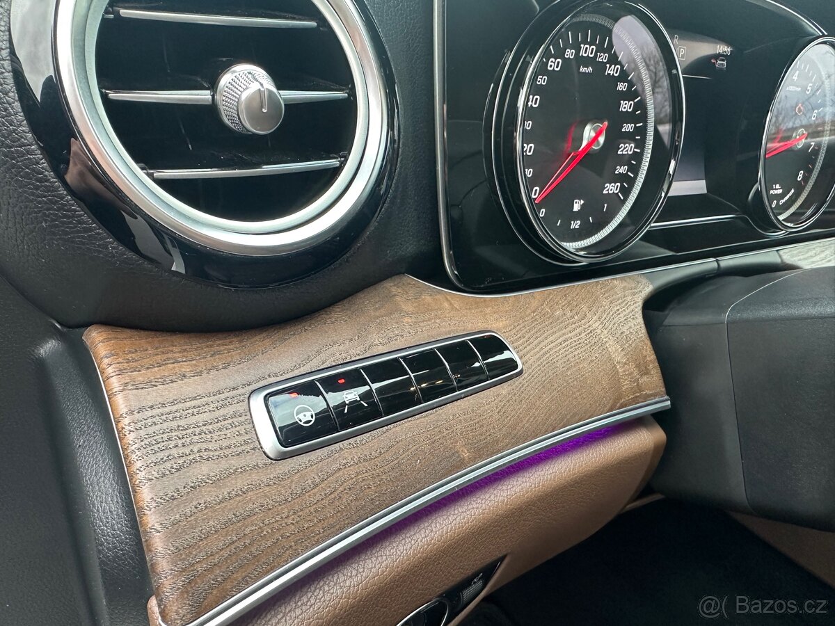 Mercedes-Benz E350e W213 - 13