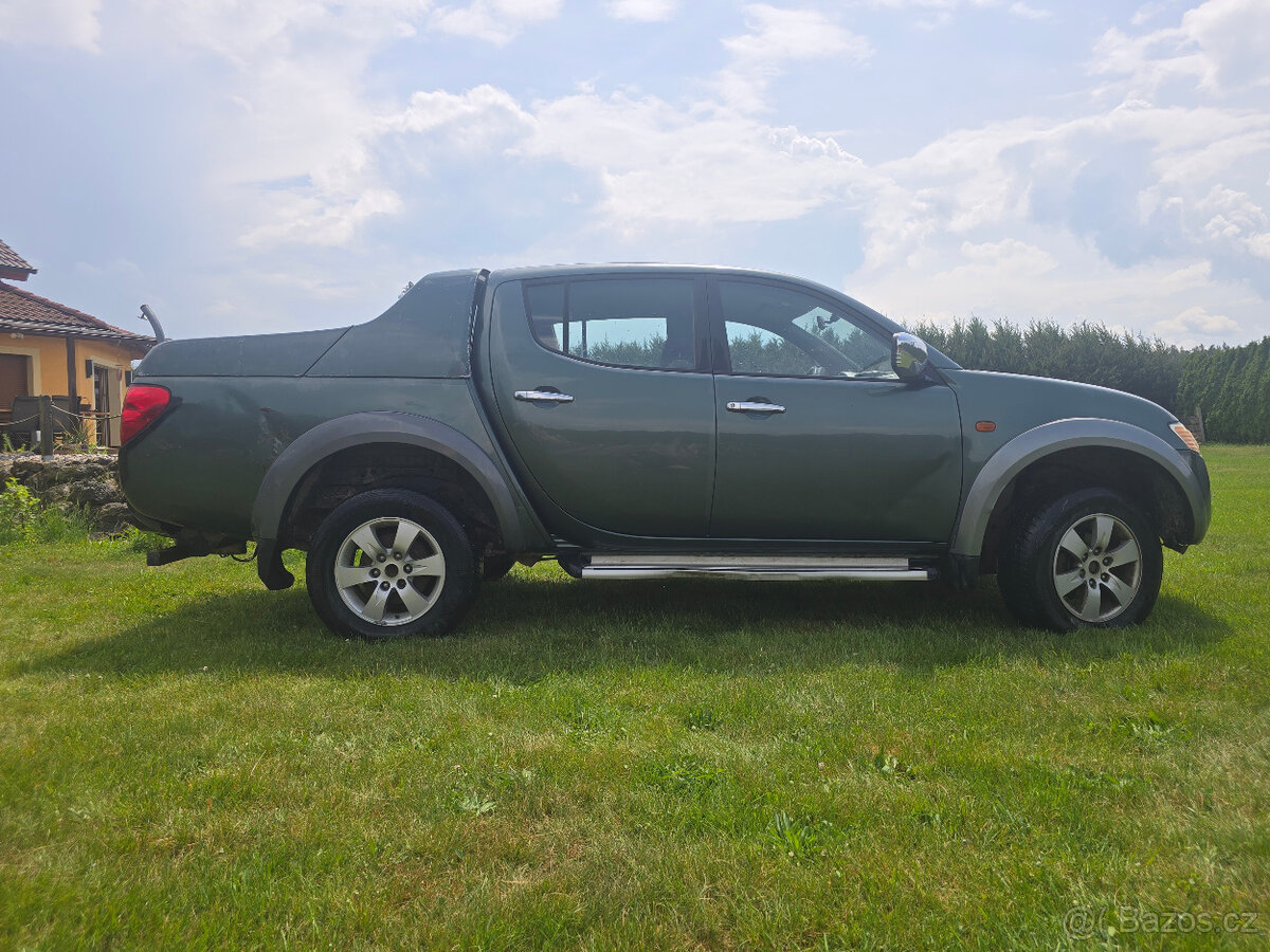 Mitsubishi L200 4x4 intense - 13
