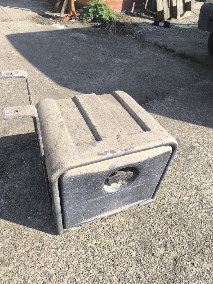 Plachtová nástavba, korba s roletou - 13