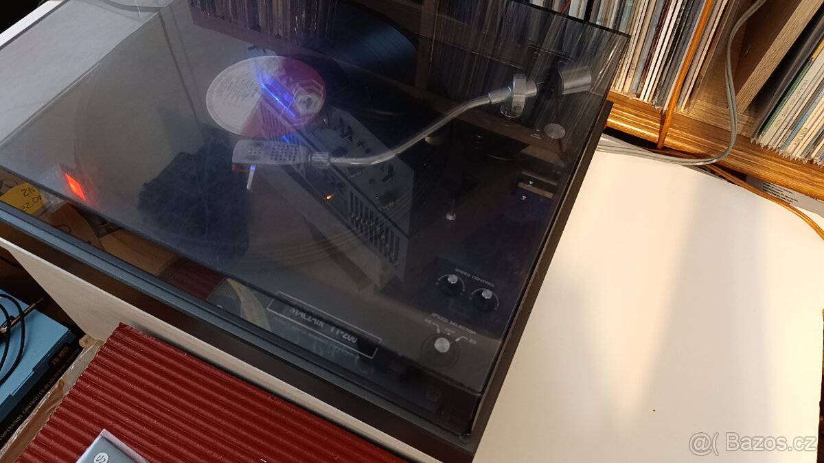 MacLair TT-200 Stereo Record Player / Direct Drive - 13
