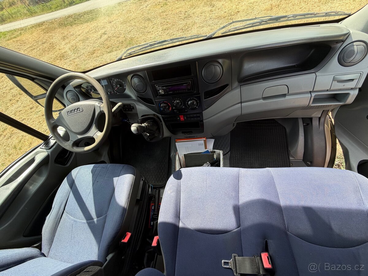 IVECO DAILY pojízdná dílna - 13