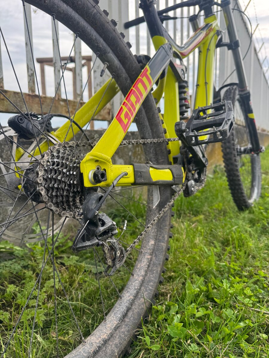 GIANT GLORY DH 2016 vel. L - 13