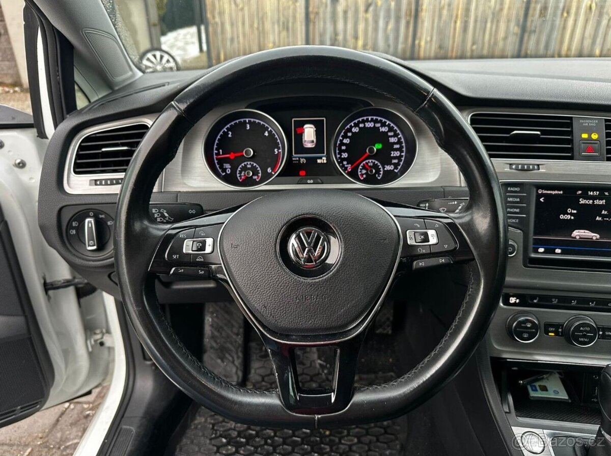 Volkswagen Golf 1.6 TDI DSG - 13