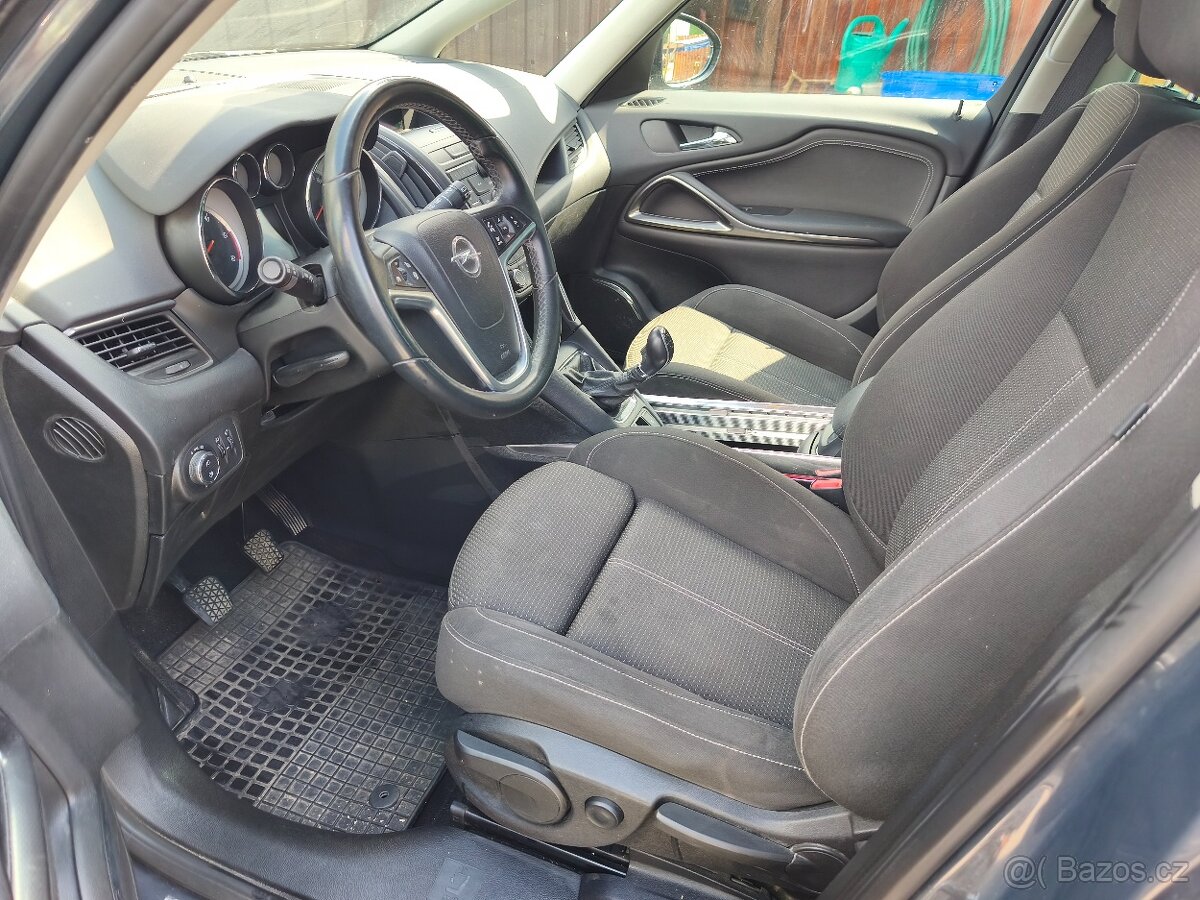 Opel Zafira - 13