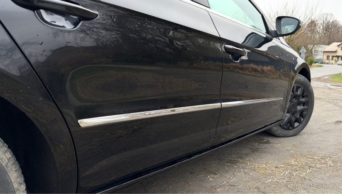 VW Passat CC 2.0tdi - 5míst - 13
