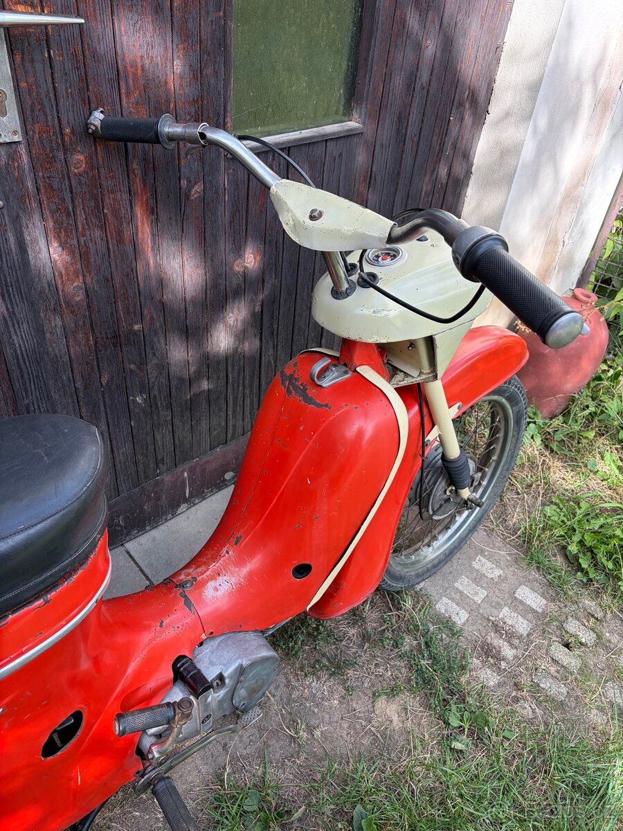 Jawa Pionýr 21 - 13