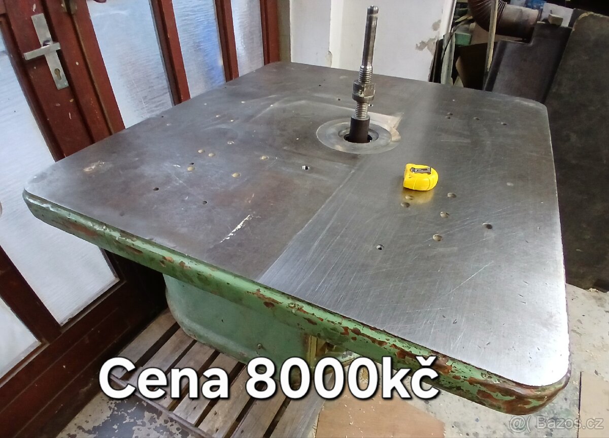 Prodám spodní frézku za 8000kč - 13
